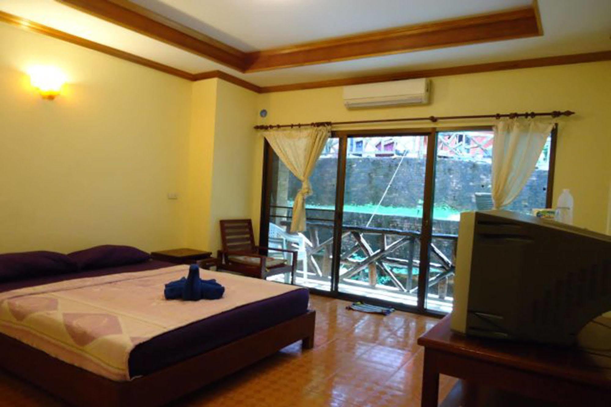 Koh Chang Hut Hotel Exteriör bild